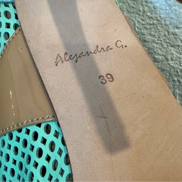 AlexandraG Laser Patent Bootie Heels Women’s Size 39 US 81/2 - Picture 11 of 13